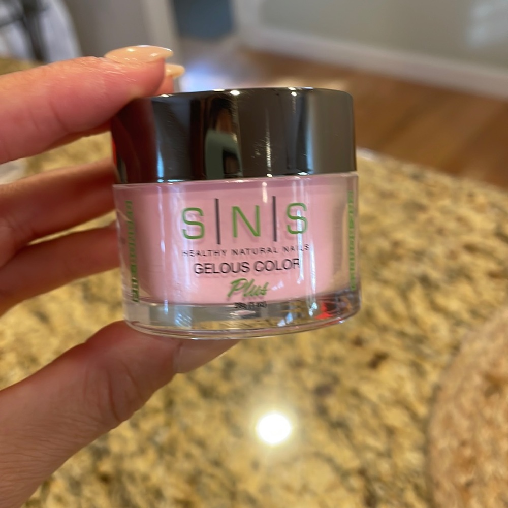SNS dip powder- LV 25 tres chic